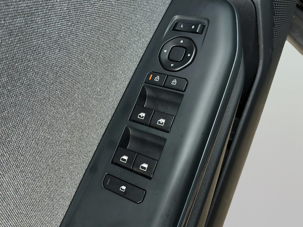 Certified 2025 Kia K4 EX FWD image 23