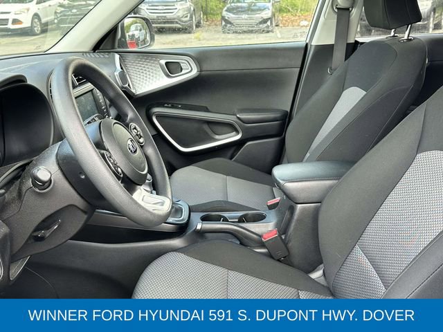 Used 2020 Kia Soul LX FWD image 8