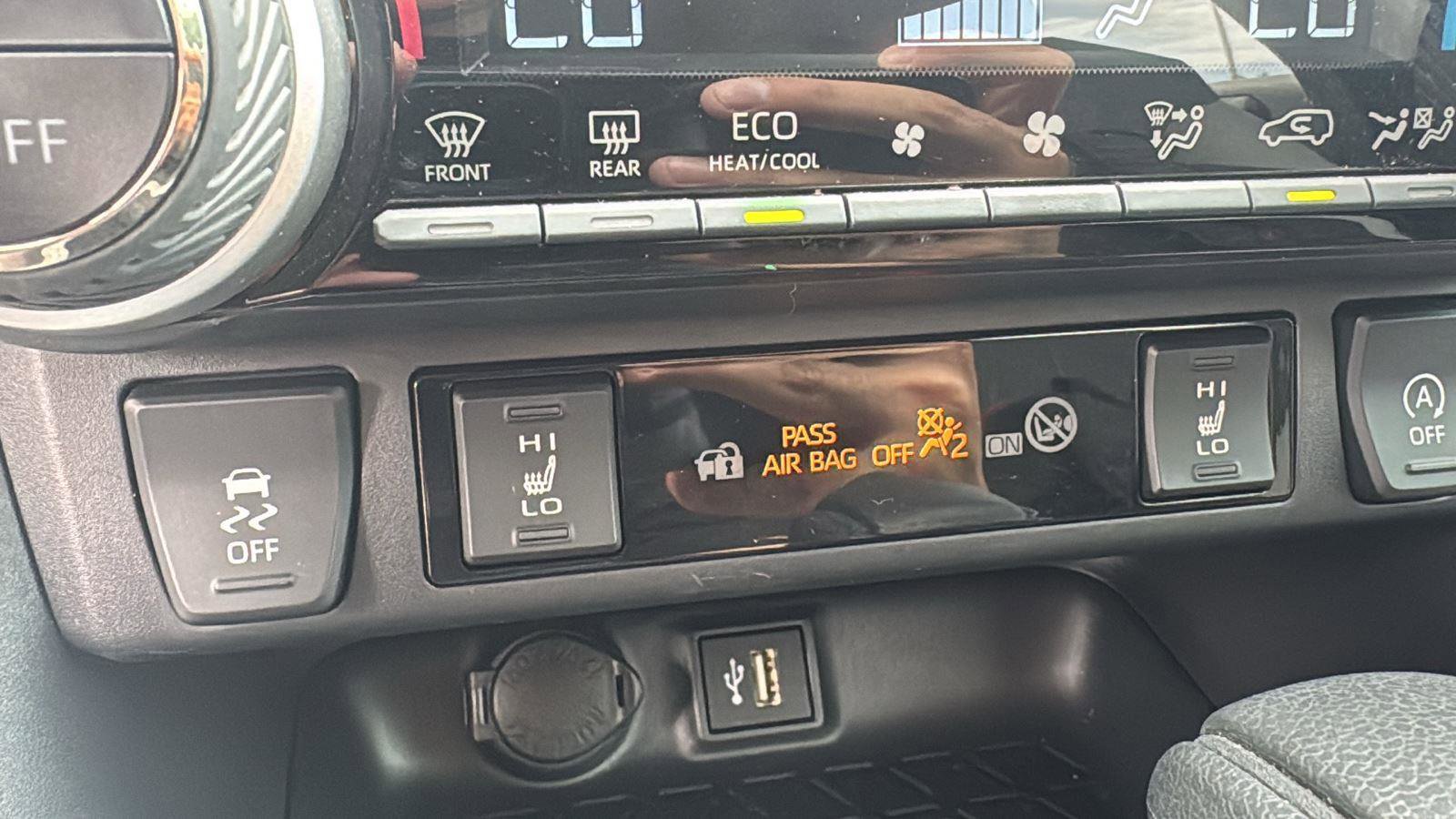 Certified 2025 Toyota RAV4 XLE w/ Convenience Package image 21