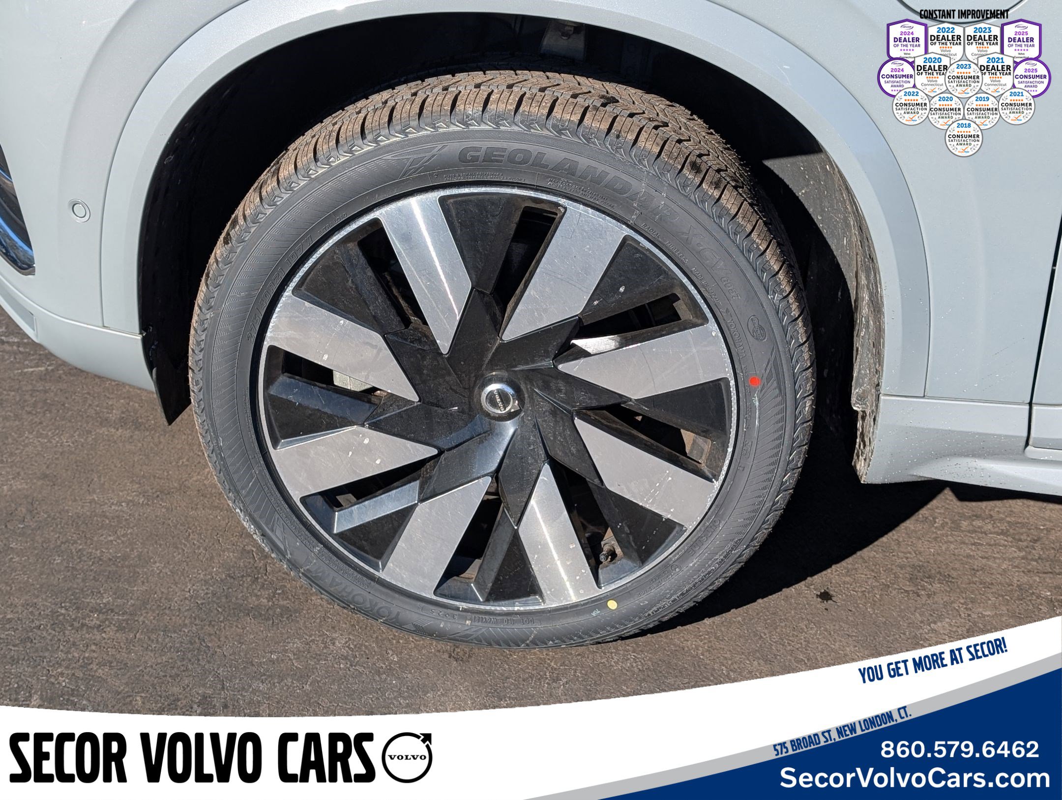 Certified 2024 Volvo XC90 T8 Plus w/ Protection Package Premier image 31
