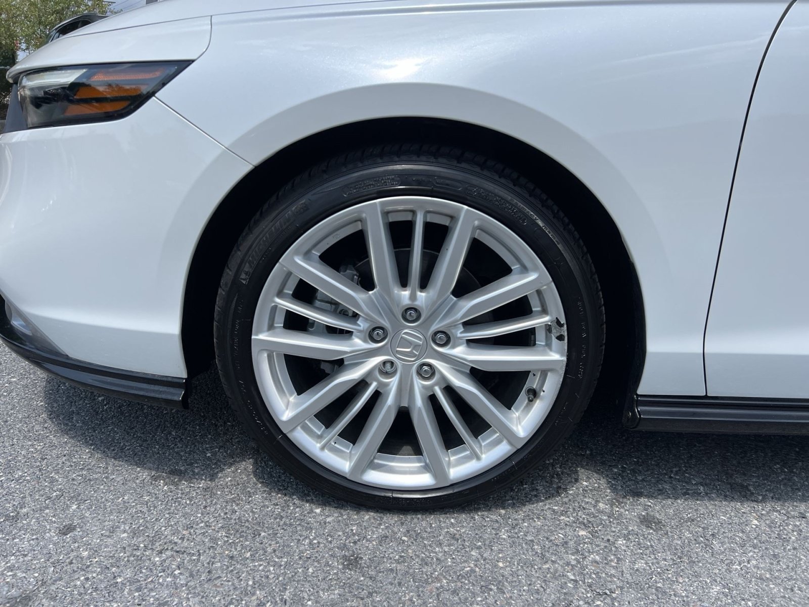 Used 2023 Honda Accord Touring image 12