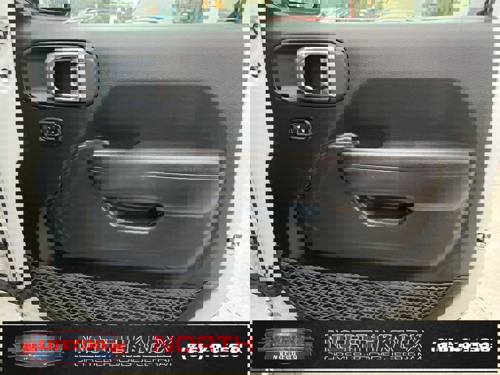 Used 2021 Jeep Gladiator Sport image 28