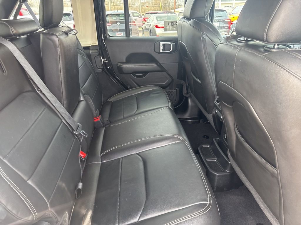 Used 2023 Jeep Wrangler Unlimited Sahara w/ Cold Weather Group image 40