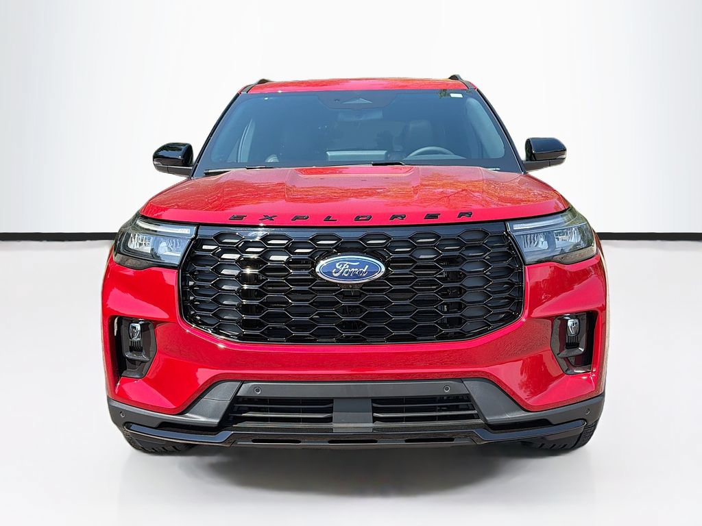 New 2026 Ford Explorer ST-Line w/ ST-Line Street Pack AWD/4WD image 2