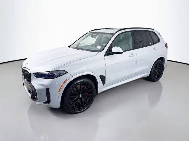 Used 2024 BMW X5 xDrive40i w/ M Sport Package image 3