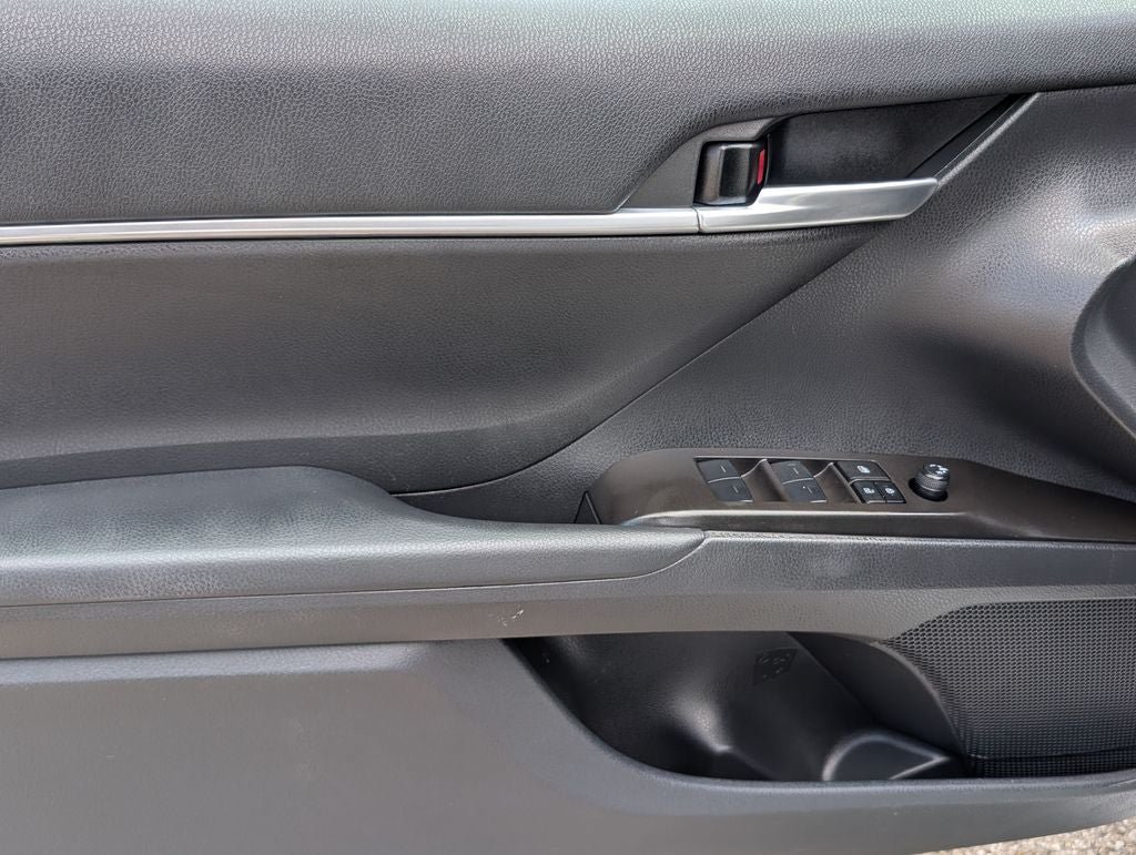 Used 2024 Toyota Camry SE w/ Audio Upgrade Package FWD image 9