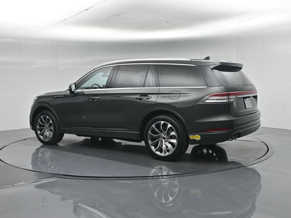 Used 2022 Lincoln Aviator Grand Touring w/ Equipment Group 301A AWD/4WD image 6