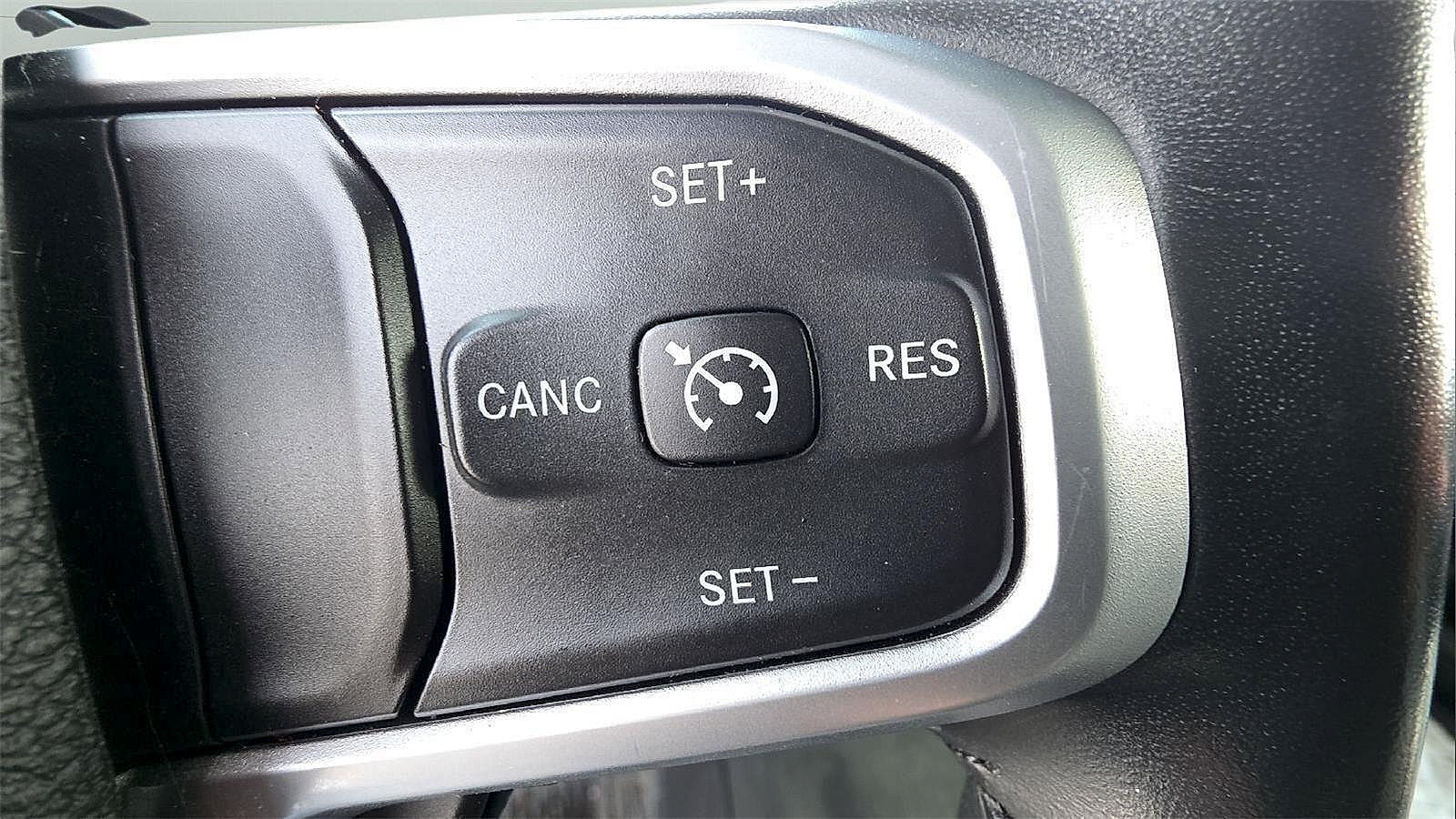 Used 2022 RAM 1500 Big Horn AWD/4WD image 10