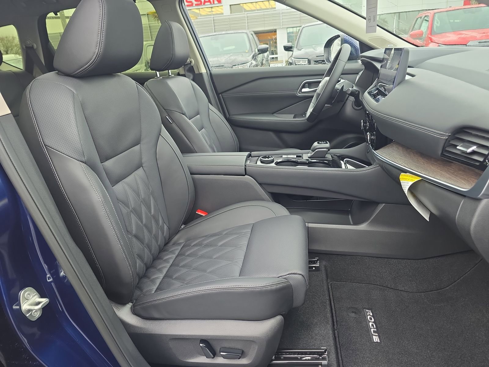 New 2026 Nissan Rogue Platinum image 28