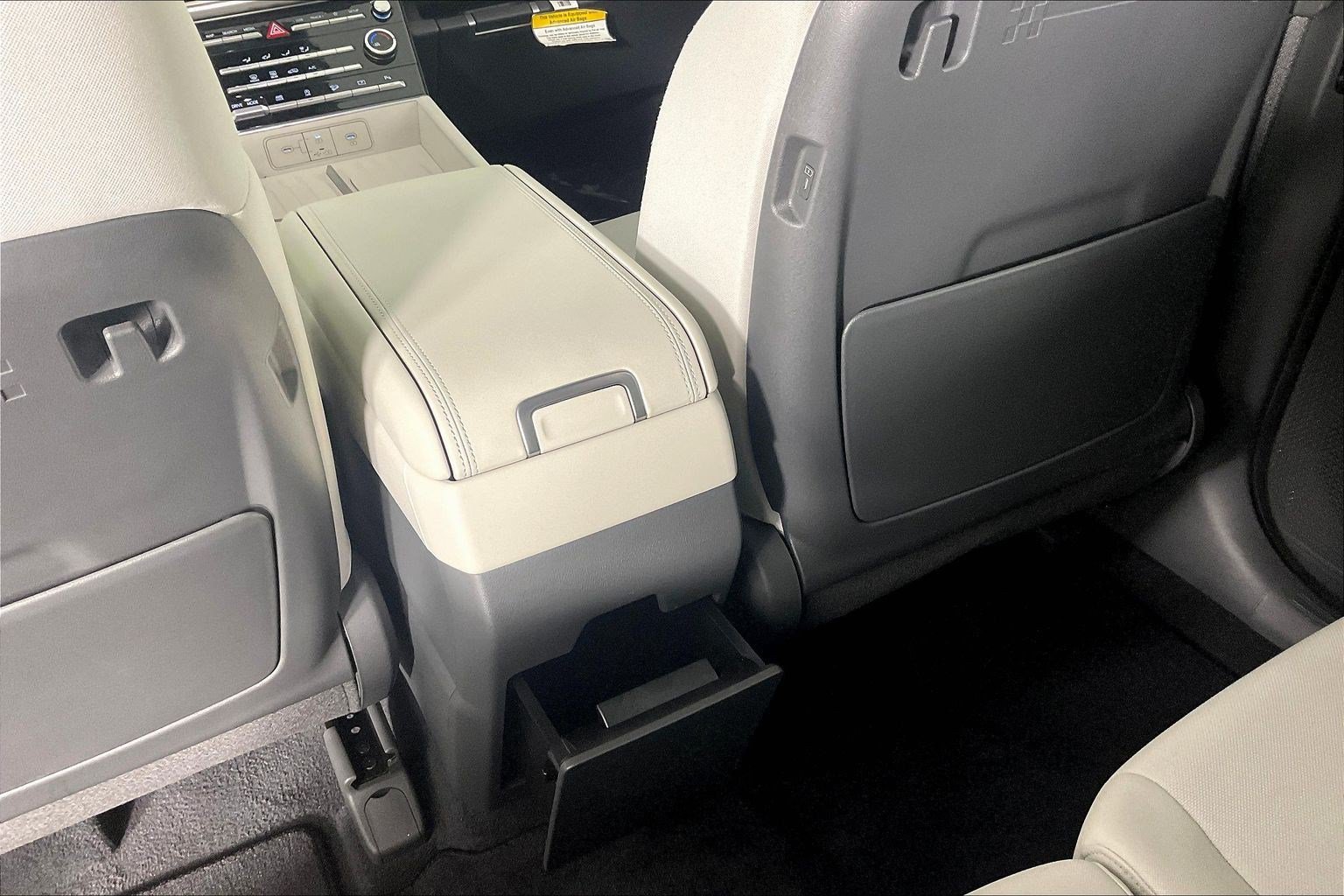 Certified 2026 Hyundai Santa Fe SE AWD/4WD image 10