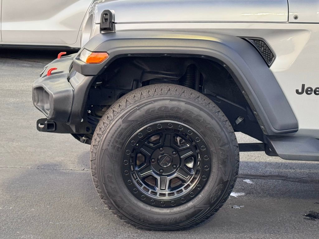 Used 2023 Jeep Wrangler Sport image 32