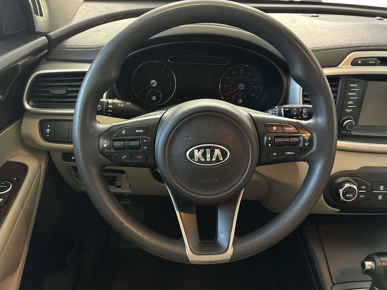 Used 2018 Kia Sorento LX image 11