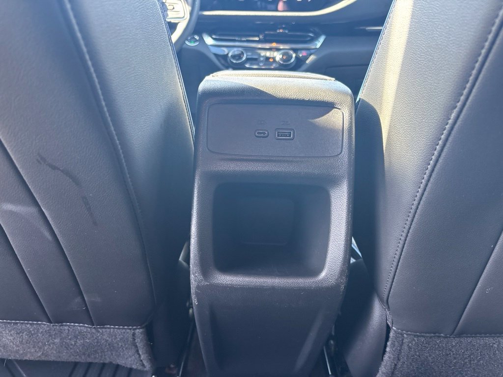 Used 2024 Buick Envista Sport Touring w/ Convenience I Package FWD image 31