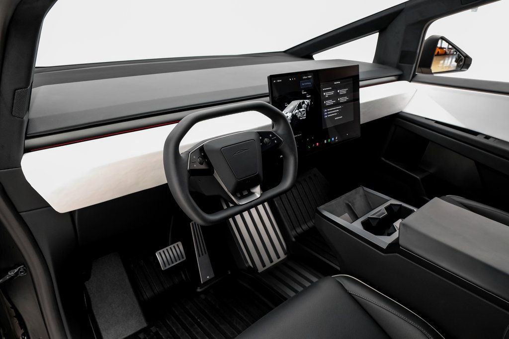 Used 2024 Tesla Cybertruck AWD Crew Cab image 6