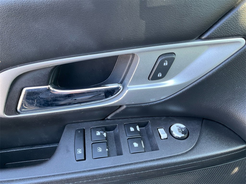 Used 2017 GMC Terrain SLE image 25