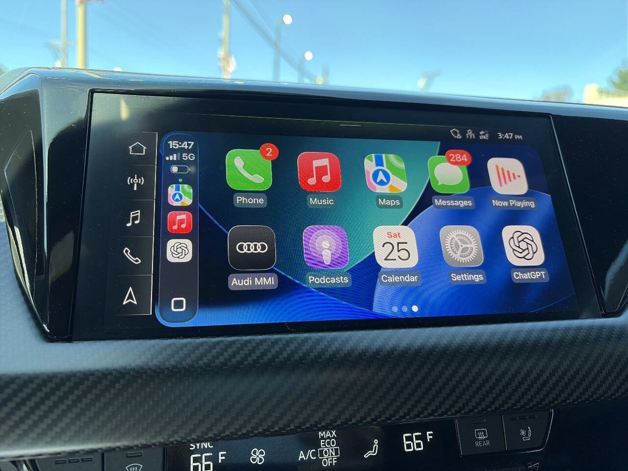 Used 2022 Audi RS e-tron GT w/ Year 1 Package AWD/4WD image 34