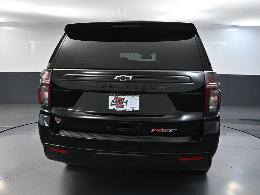 Used 2023 Chevrolet Suburban RST AWD/4WD image 7