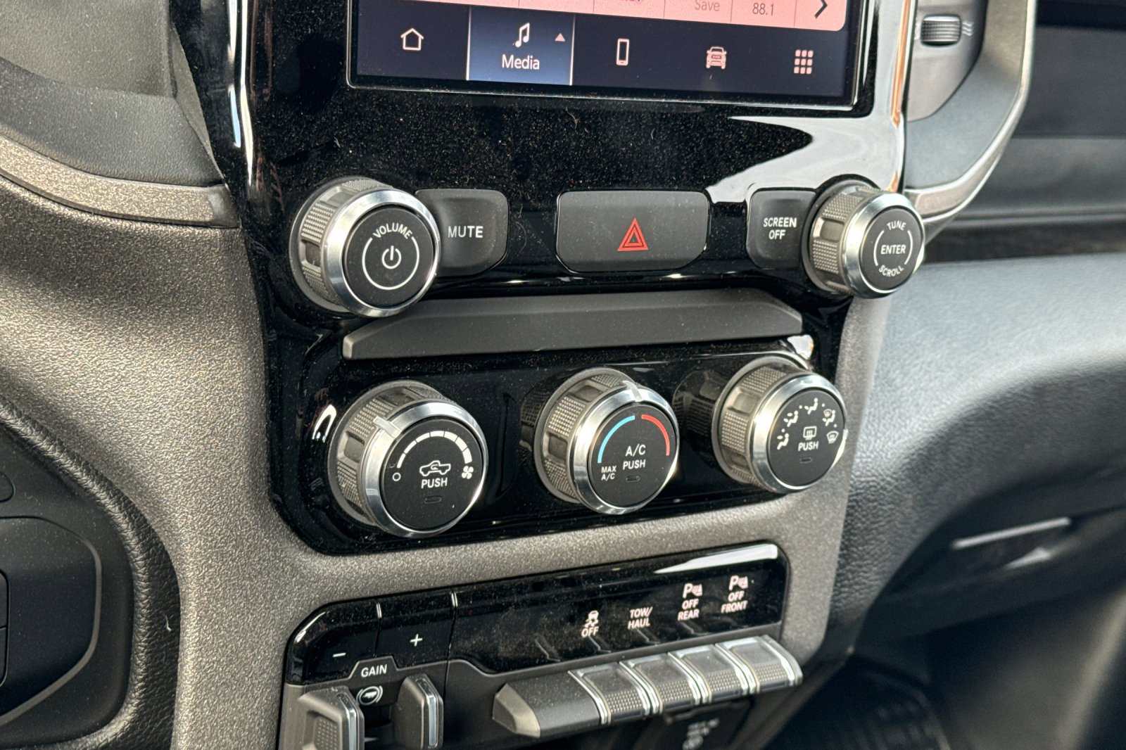 New 2026 RAM 2500 Tradesman image 18