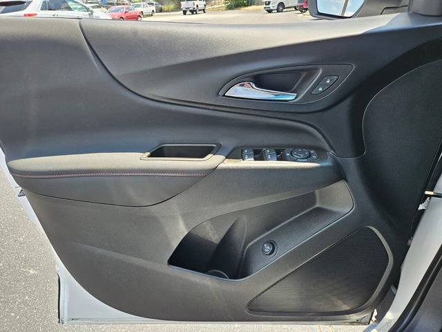 Used 2024 Chevrolet Equinox RS FWD image 30