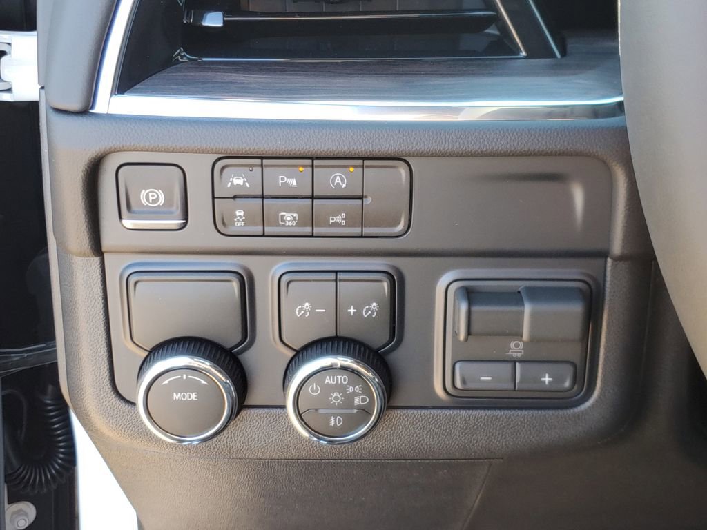 New 2026 Chevrolet Suburban LT w/ Comfort Package image 23