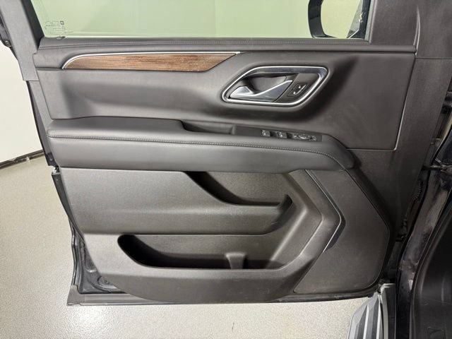 Used 2022 GMC Yukon SLE AWD/4WD image 9