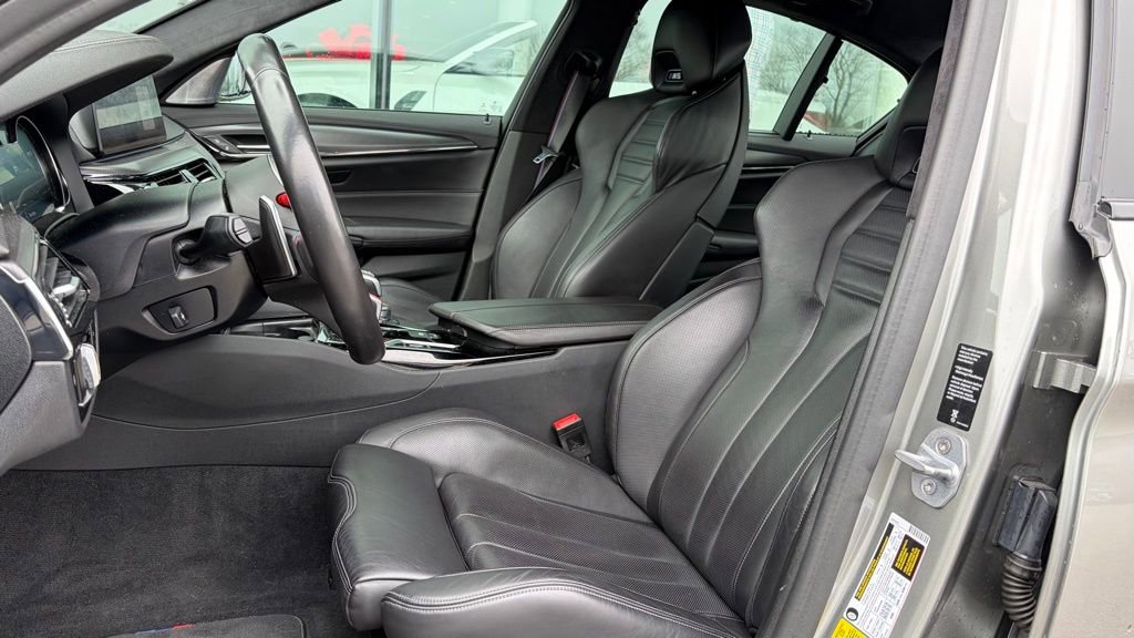 Used 2019 BMW M5 w/ Executive Package image 9