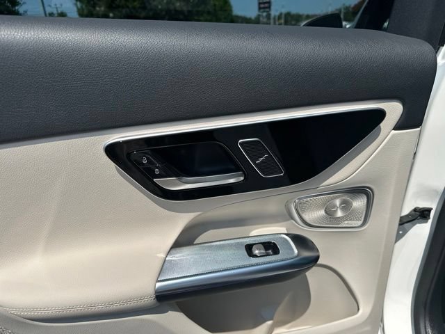 Used 2026 Mercedes-Benz GLC 300 4MATIC image 30