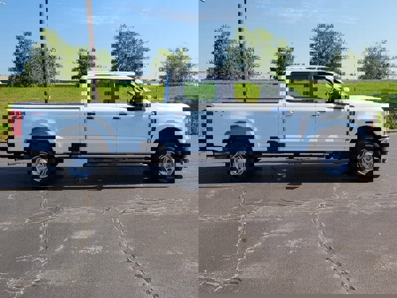 Used 2024 Ford F250 XL image 11