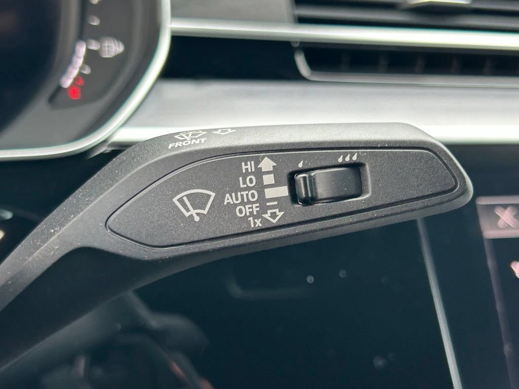 Used 2025 Audi A8 L 3.0T AWD/4WD image 27