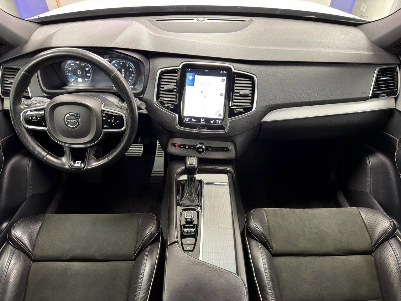 Used 2016 Volvo XC90 T6 R-Design w/ Protection Package AWD/4WD image 29