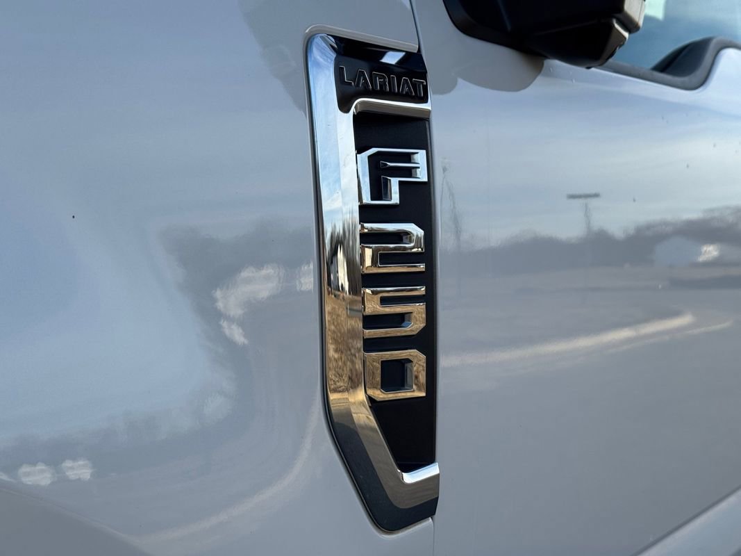 Used 2021 Ford F250 Lariat w/ Lariat Ultimate Package image 9