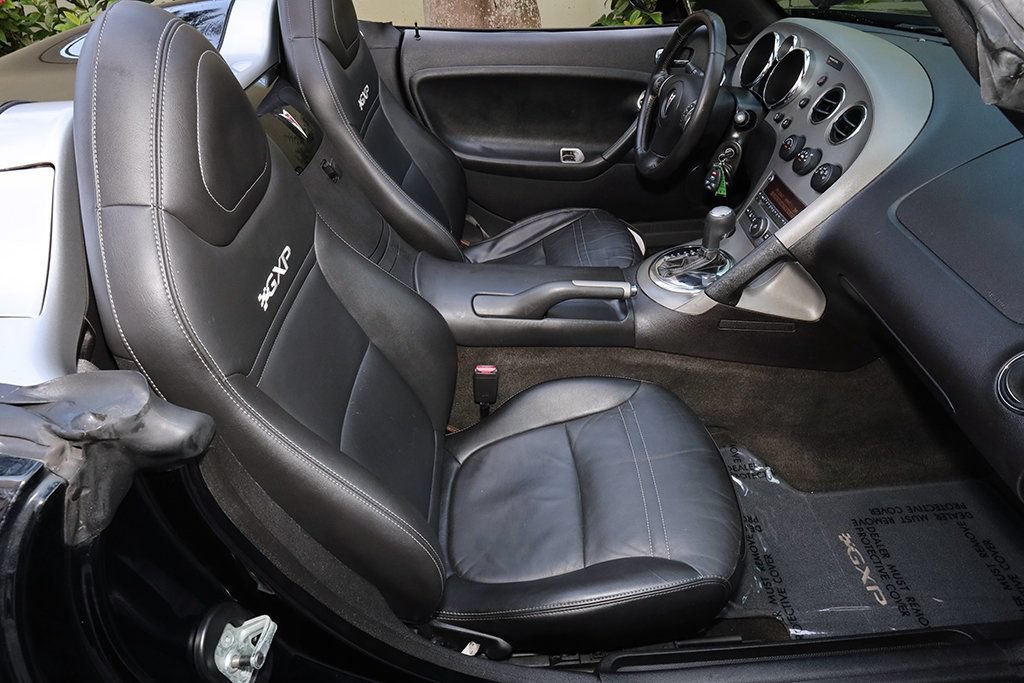Used 2007 Pontiac Solstice GXP w/ Premium Package RWD image 29