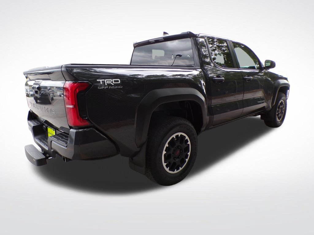 Used 2024 Toyota Tacoma TRD Off-Road AWD/4WD image 7