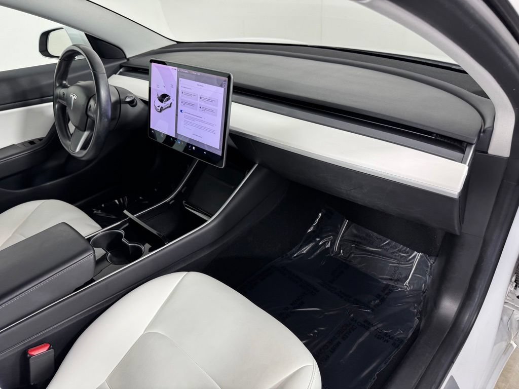 Used 2018 Tesla Model 3 Long Range AWD/4WD image 32
