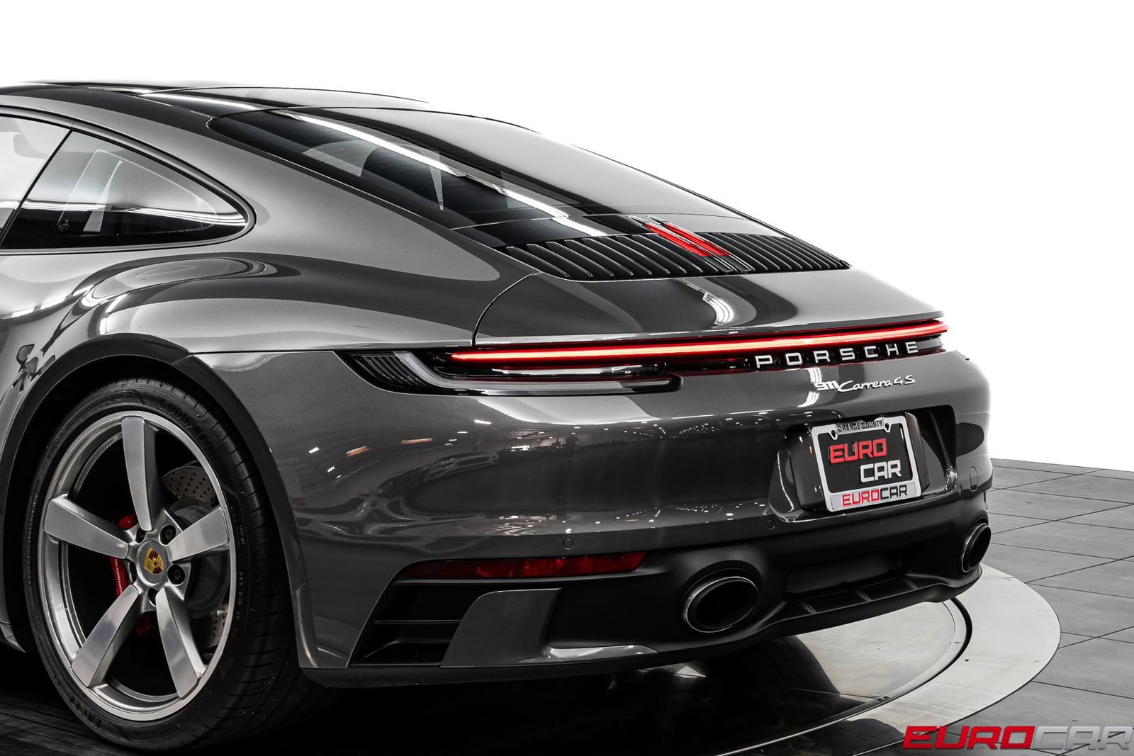 Used 2024 Porsche 911 Carrera 4S w/ Sportdesign Package AWD/4WD image 16