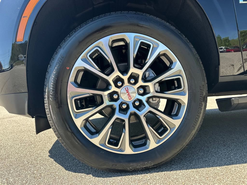 New 2026 GMC Yukon Denali image 12