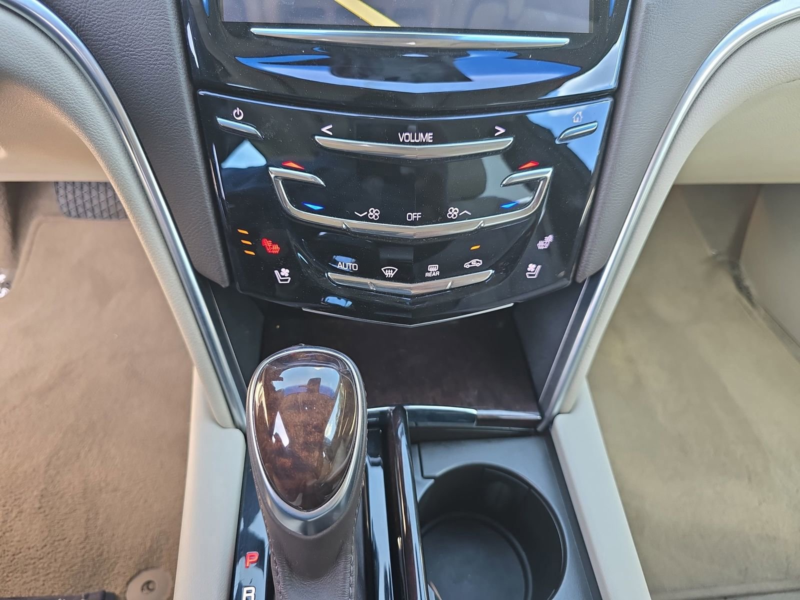 Used 2014 Cadillac XTS Luxury w/ Driver Awareness Package image 28