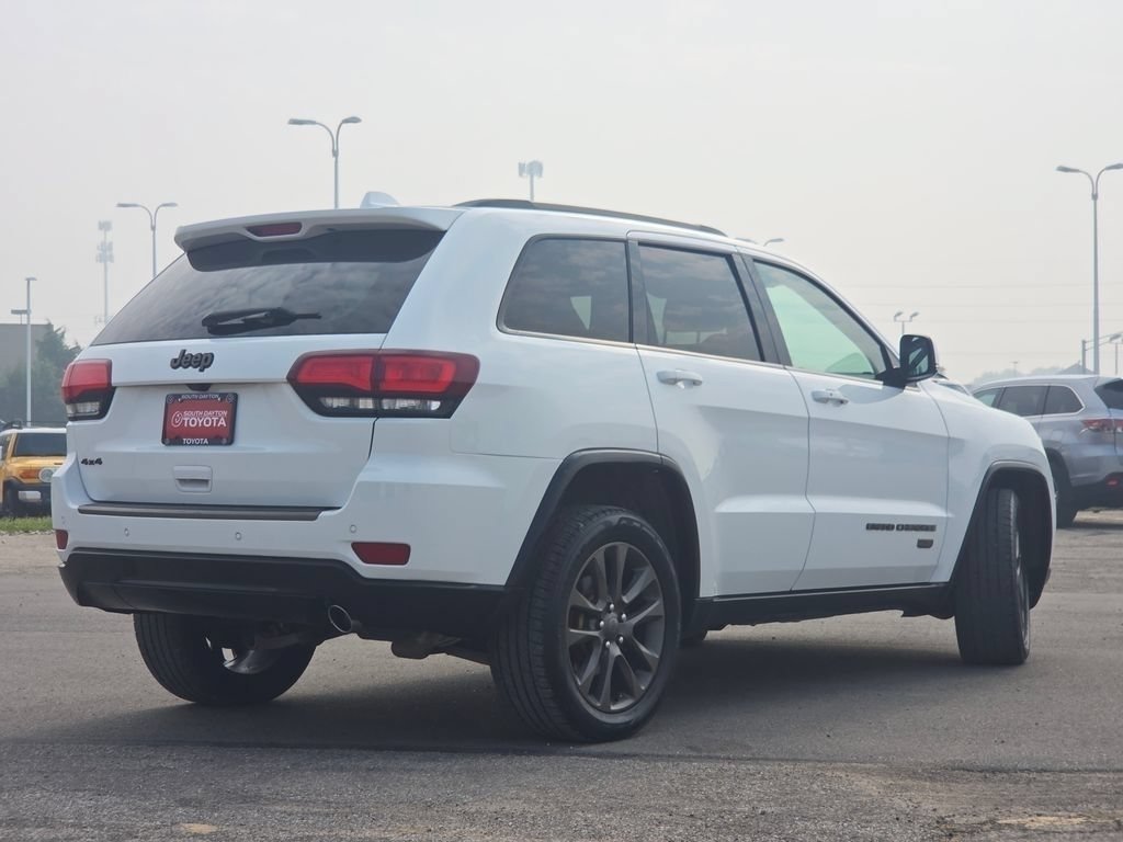 Used 2016 Jeep Grand Cherokee Limited 75th Anniversary AWD/4WD image 25
