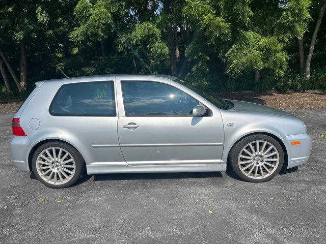Used 2004 Volkswagen R32 AWD/4WD image 2