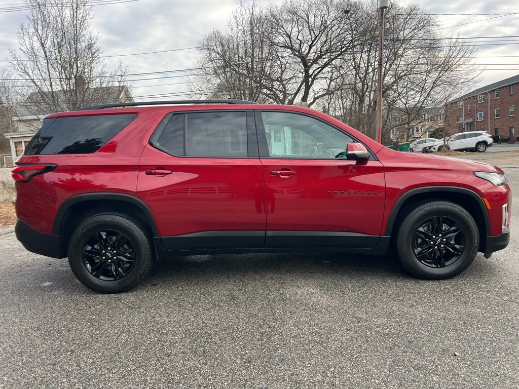 Used 2023 Chevrolet Traverse LT w/ Midnight/Sport Edition image 6