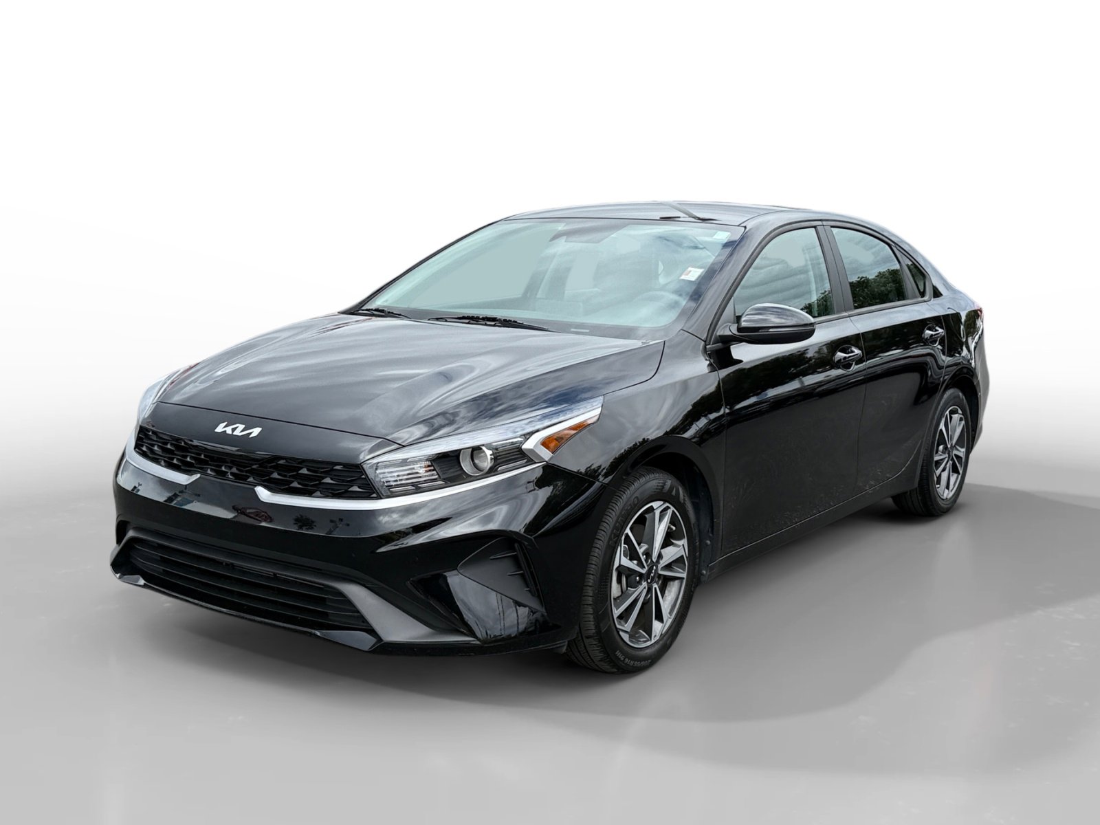 Used 2023 Kia Forte LXS w/ LXS Technology Package FWD image 1