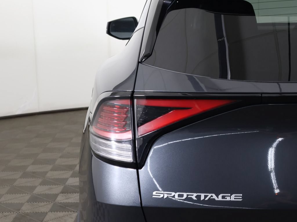 Used 2023 Kia Sportage EX FWD image 15