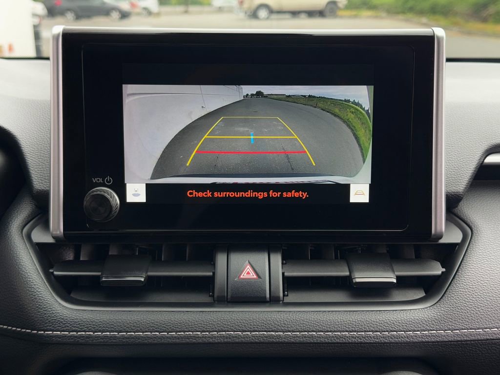 Certified 2025 Toyota RAV4 LE AWD/4WD image 19