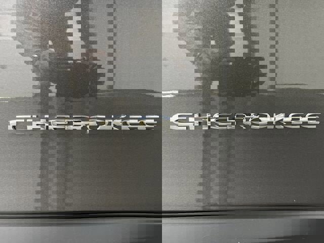 Used 2022 Jeep Cherokee Latitude Lux image 30