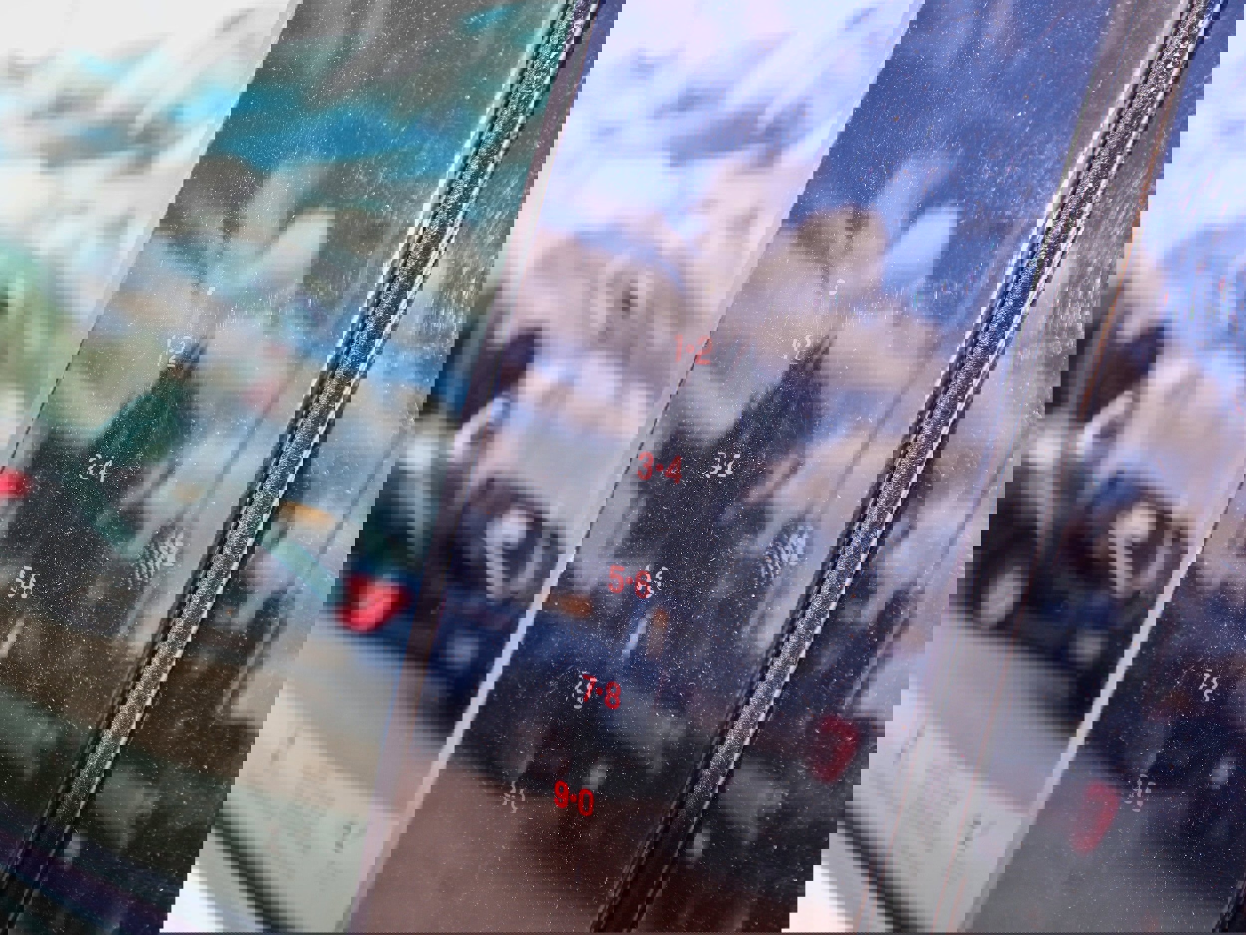 Used 2022 Ford Edge SEL w/ Sport Appearance Package image 12