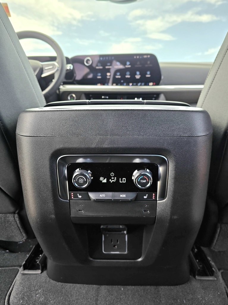 New 2025 Chevrolet Tahoe Premier w/ Sun And Tow Package image 28