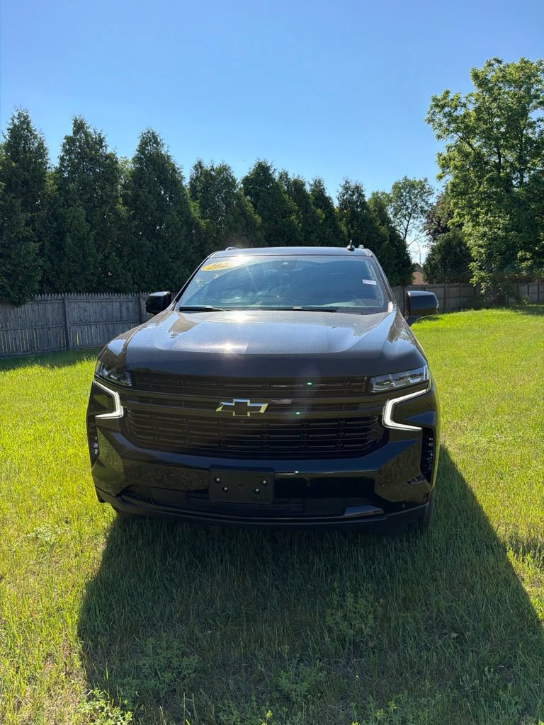 Used 2023 Chevrolet Tahoe RST w/ Luxury Package AWD/4WD image 2
