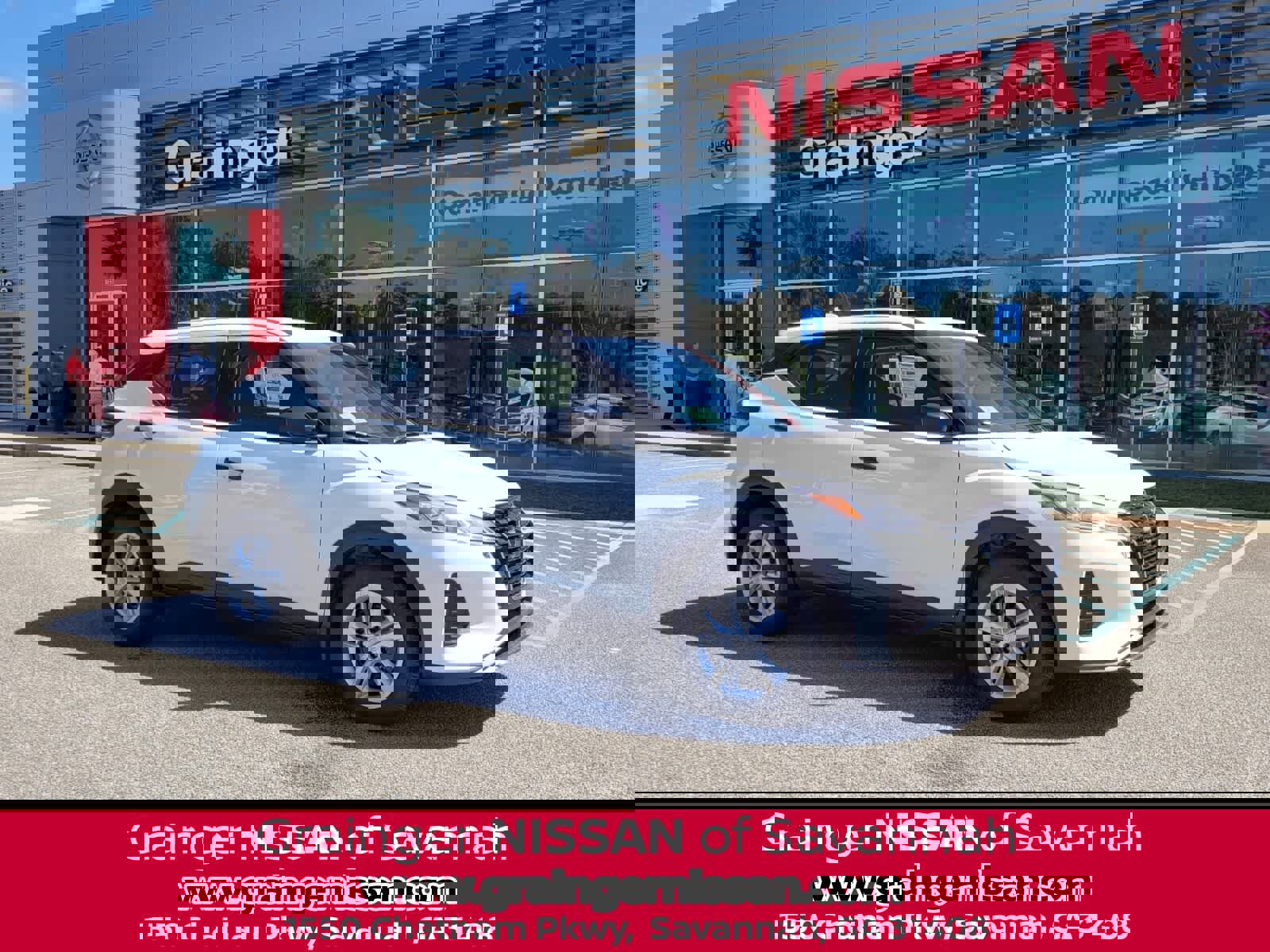 New 2025 Nissan Kicks Play S image 1