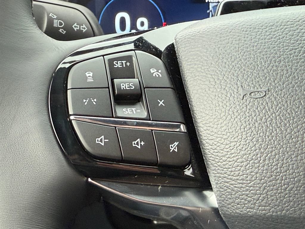 New 2026 Ford Explorer Platinum image 16