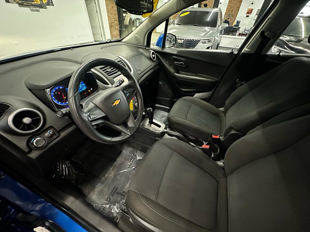 Used 2015 Chevrolet Trax LS FWD image 10